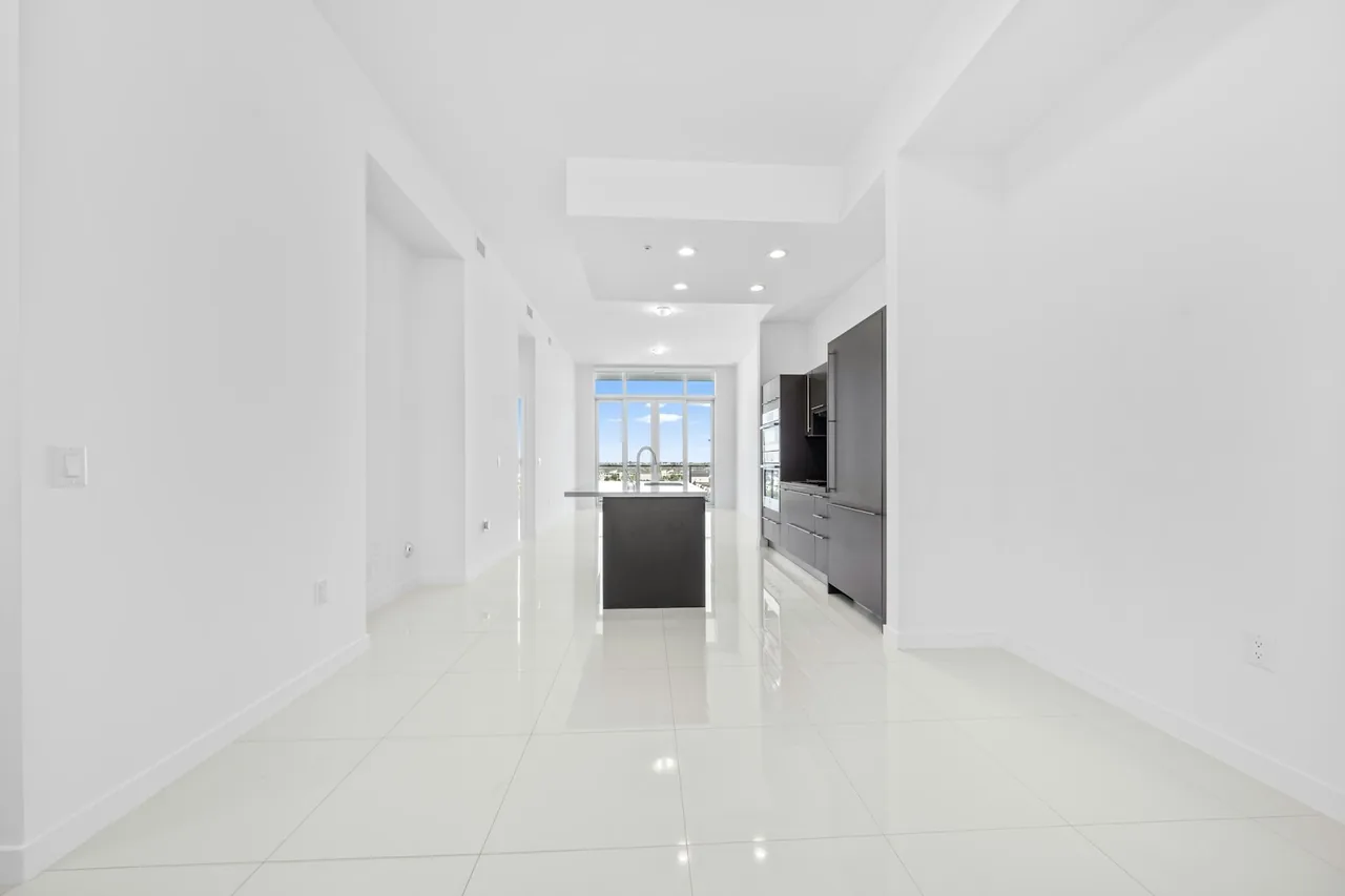 Porcelain Floor Tile installation detail