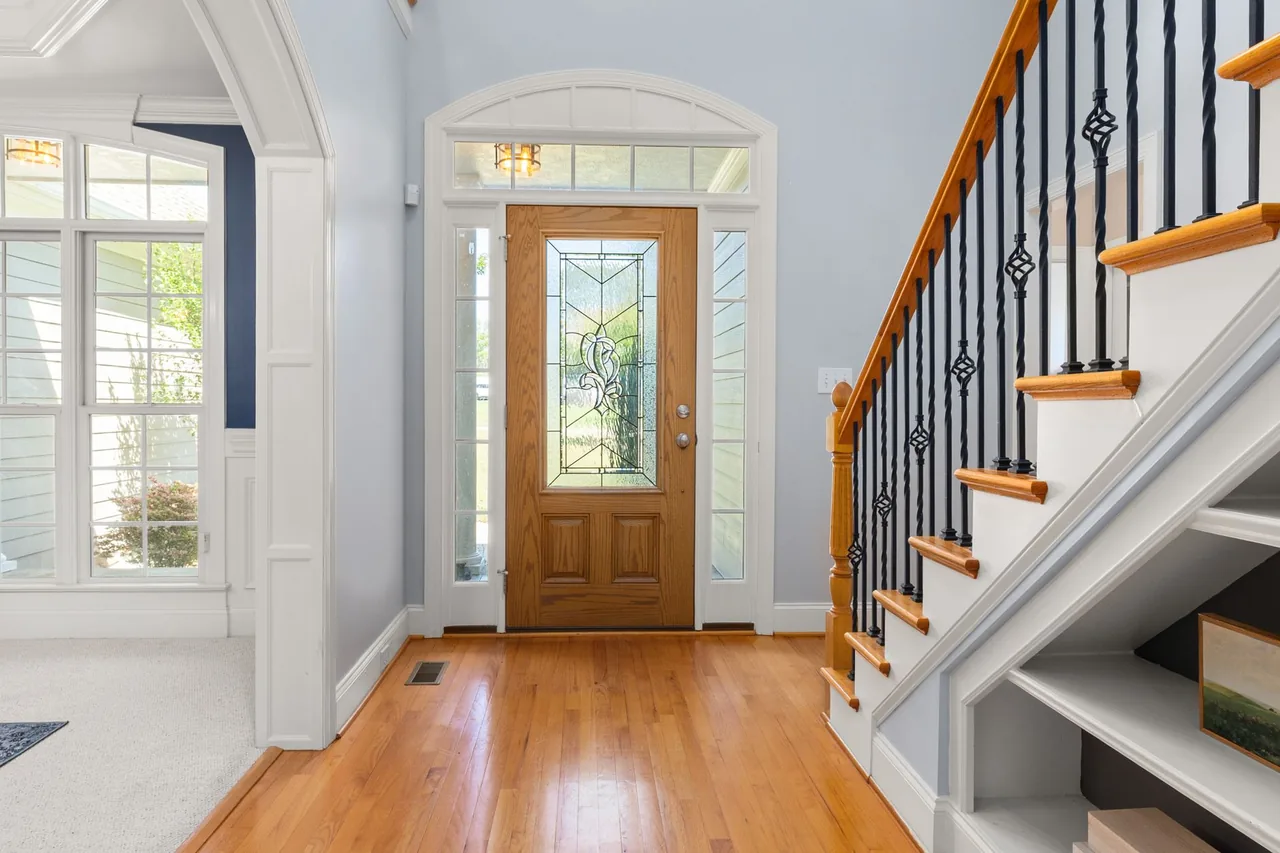 Wood Stairs detail and finish